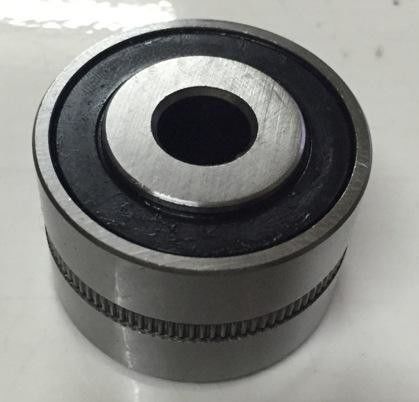 Pulley de tensão para produtos separados com rolamento de libertação de embreagem de linha única